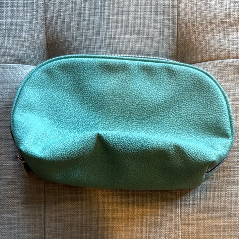 Bare Minerals Light Blue Cosmetic Bag with Top Zip Closure NWOT - Picture 4 of 6